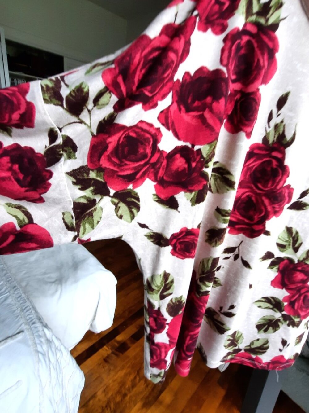 Betsey Johnson bold floral cotton tee - Picture 4 of 7